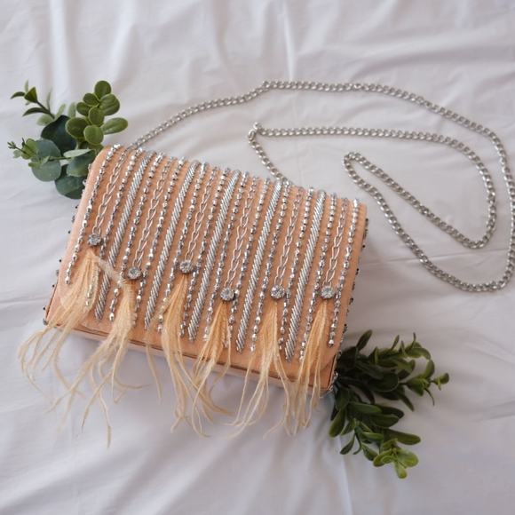 NWT Peach Embroidered Box Clutch - Picture 2 of 10